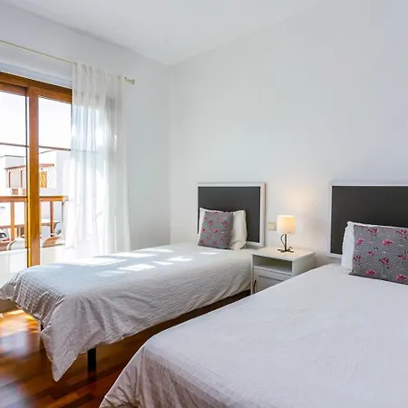 Sunset فيلة كوستا تاغيسي